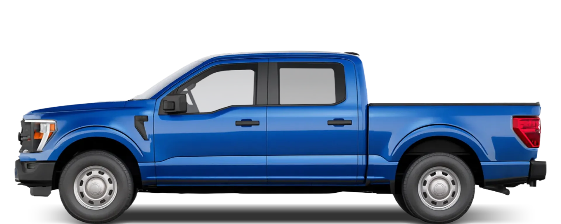 Side view of the 2024 Ford F‑150 SuperCrew 5.5ft bed 4x2